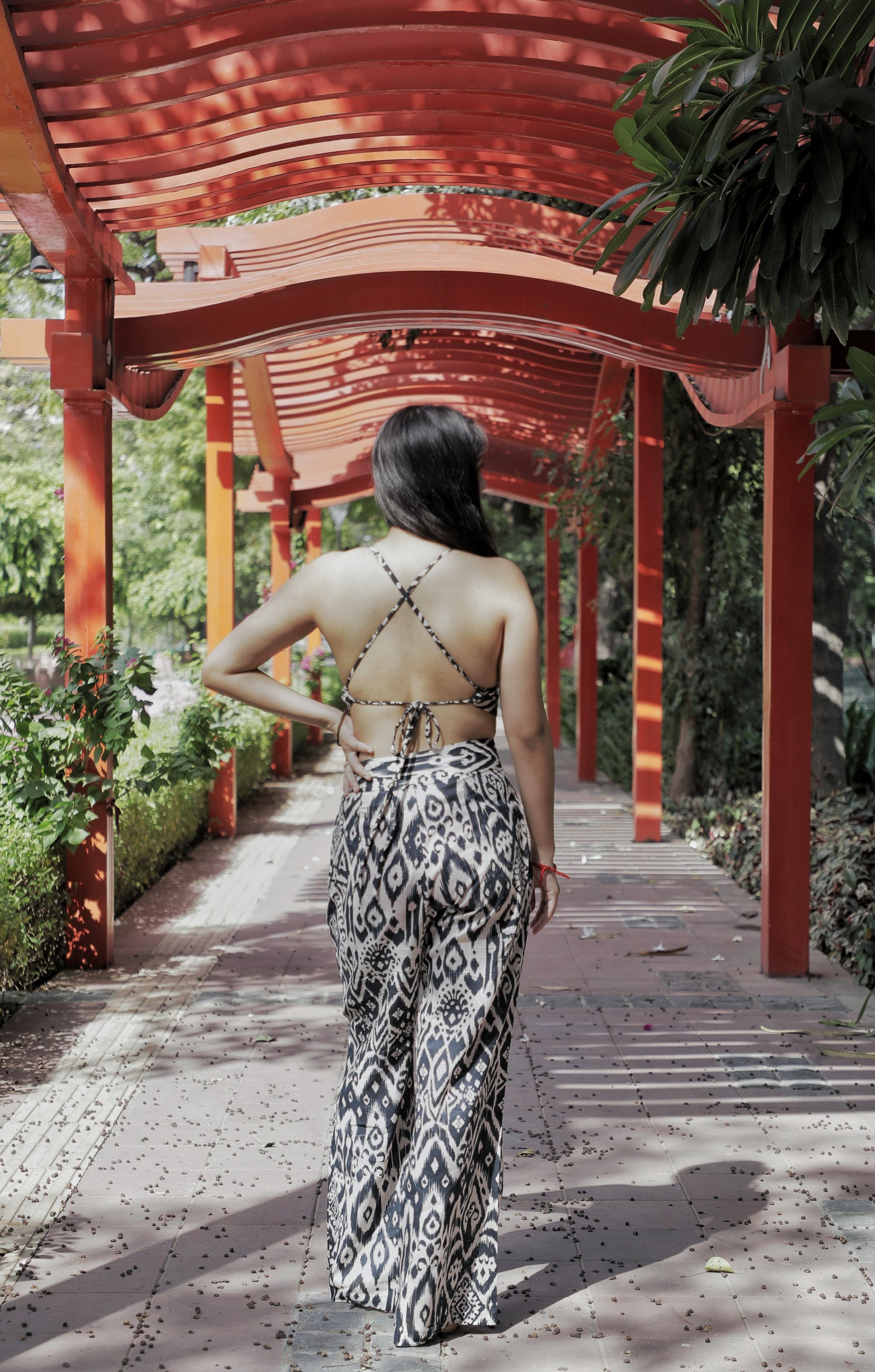 Padded Abstract Printed Cord-set